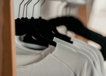 The Future of E-Commerce: How Print-on-Demand is Changing the Game for Small Businesses