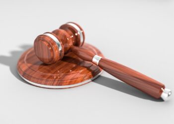 How a Personal Injury Lawyer in Queens Can Assist with Medical Malpractice Cases: Key Benefits and Services