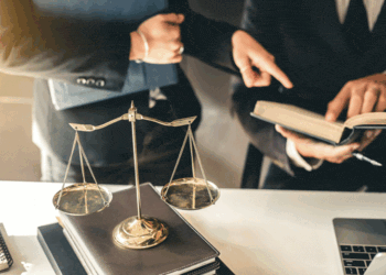 Common Mistakes People Make When Hiring a Lawyer