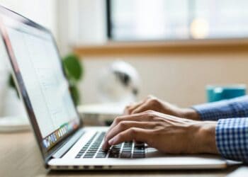Scaling Your Business Internationally: Essential Tech Tools for Success