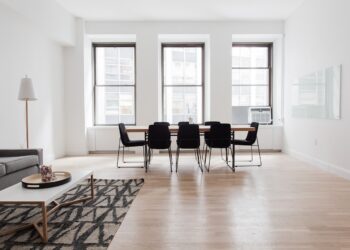 The Art of Selecting the Right Replacement Windows for Your Residence