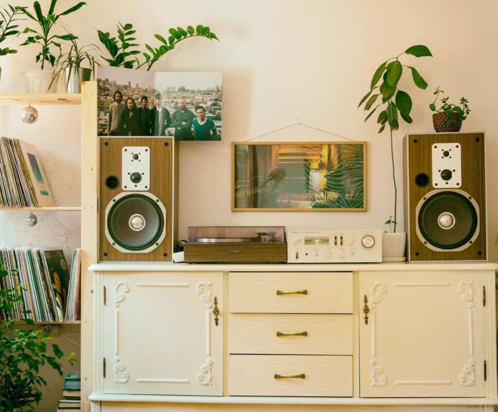 owners sourcing home décor locally and making a great display