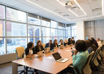 Building High-Performing Customer Experience Teams: Strategies and Best Practices