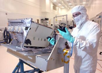 Advanced Aerospace Cleanroom Solutions for Precision Manufacturing