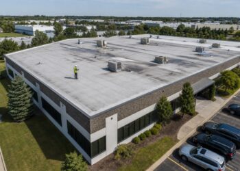 How to Build a Commercial Roof Maintenance Plan That Prevents Disruption